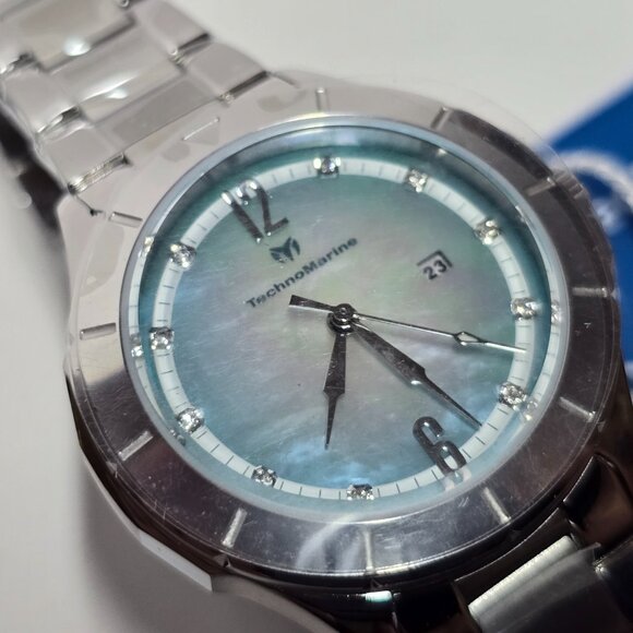 TechnoMarine Luna Tides Women's Watch w/ Mother of Pearl Dial 33mm (TM-826000) - Picture 6 of 11